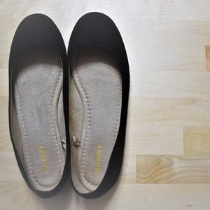 Old Navy Black Flats